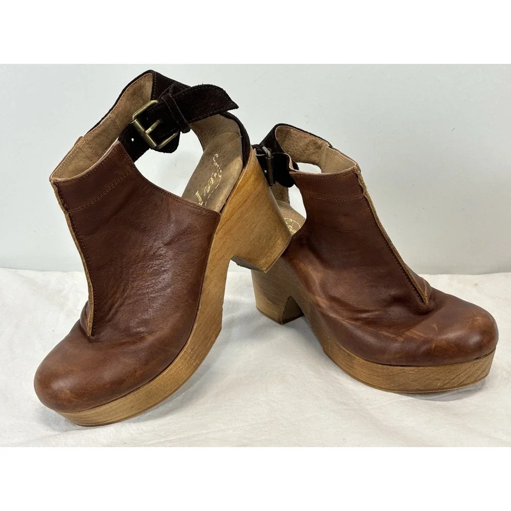 Free People Amber Orchard Clog brown leather wooden heel buckle 40 9.5 Boho